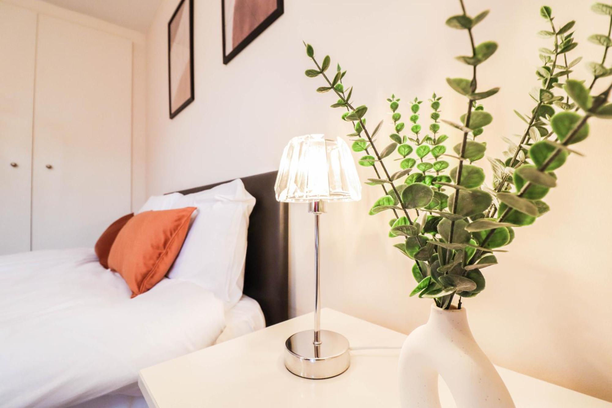 Gorgeous 2-Bedroom London Apartment Лондон Екстер'єр фото