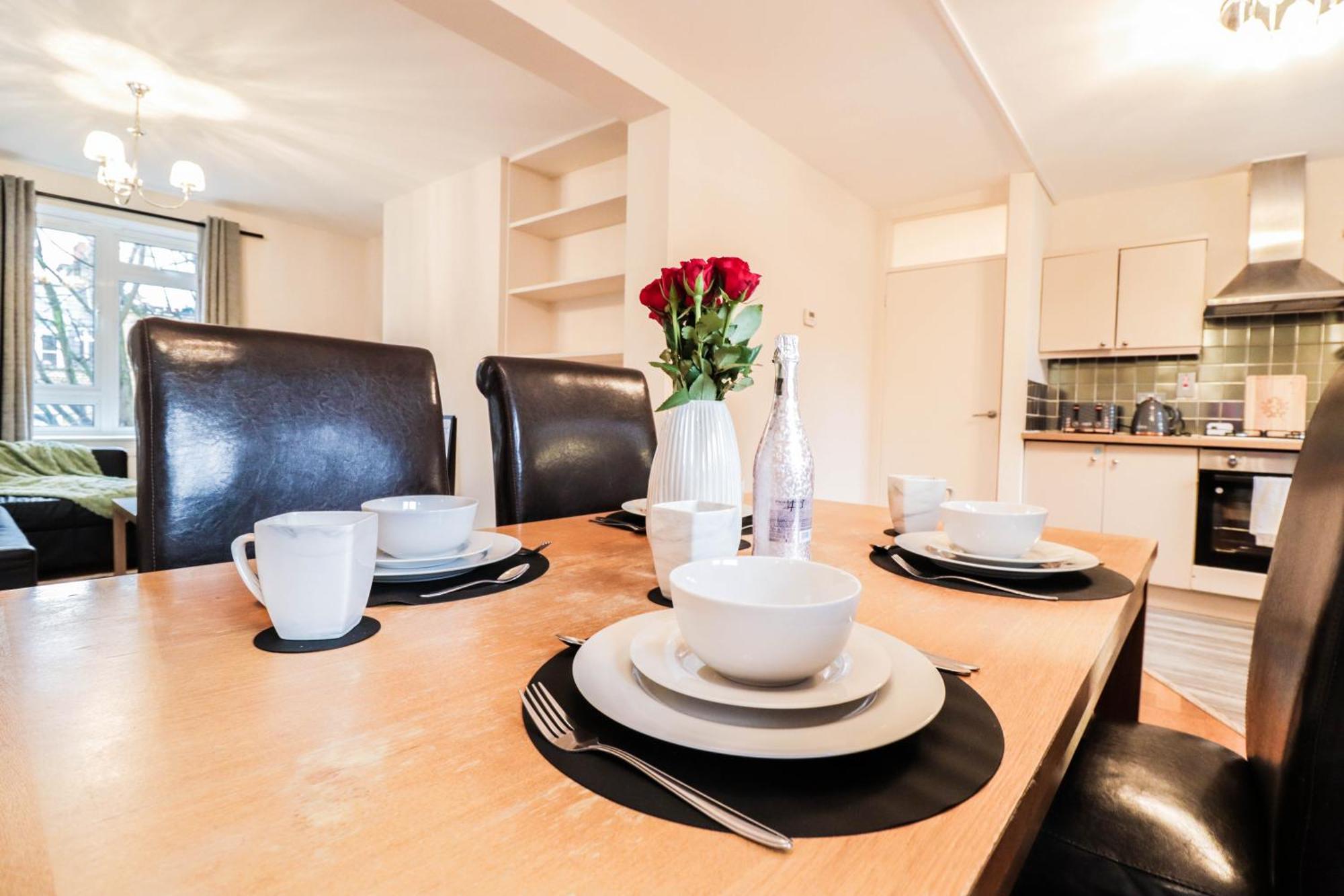 Gorgeous 2-Bedroom London Apartment Лондон Екстер'єр фото