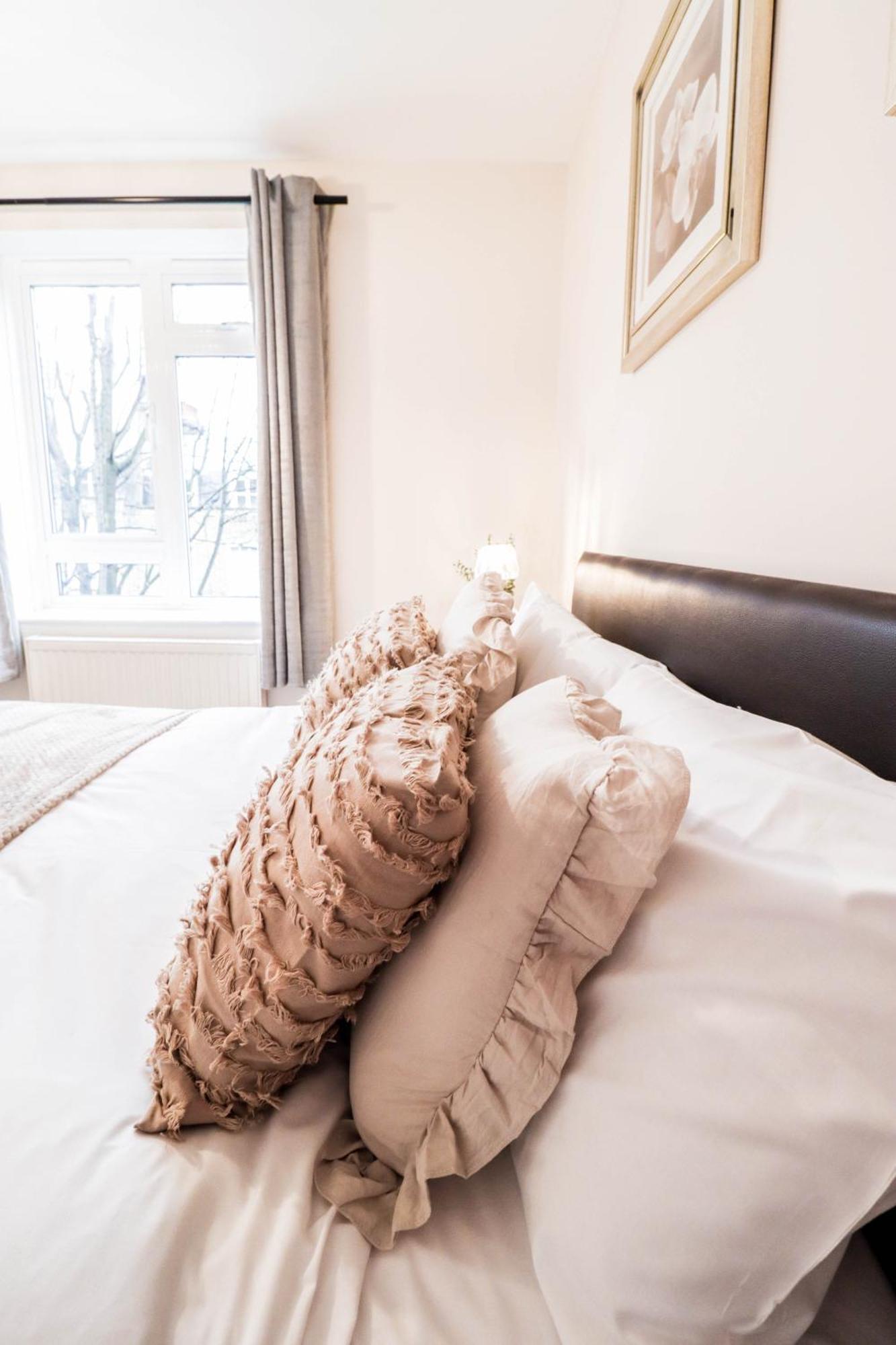 Gorgeous 2-Bedroom London Apartment Лондон Екстер'єр фото