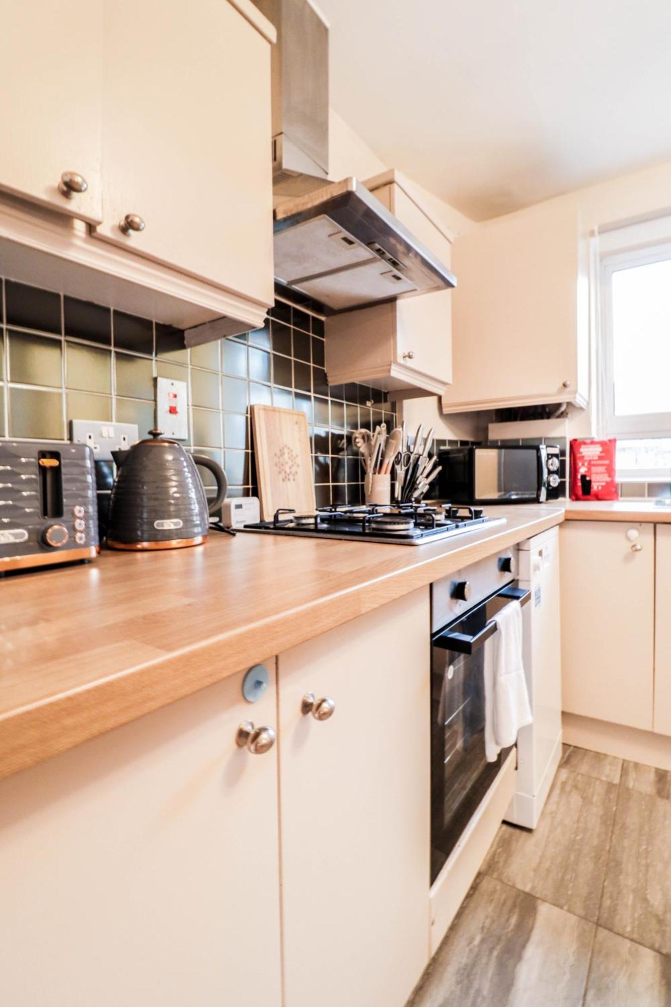 Gorgeous 2-Bedroom London Apartment Лондон Екстер'єр фото
