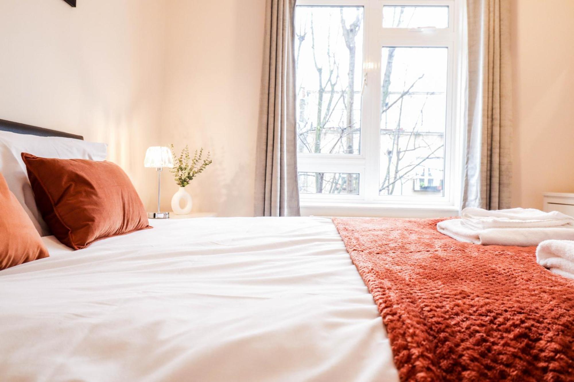 Gorgeous 2-Bedroom London Apartment Лондон Екстер'єр фото