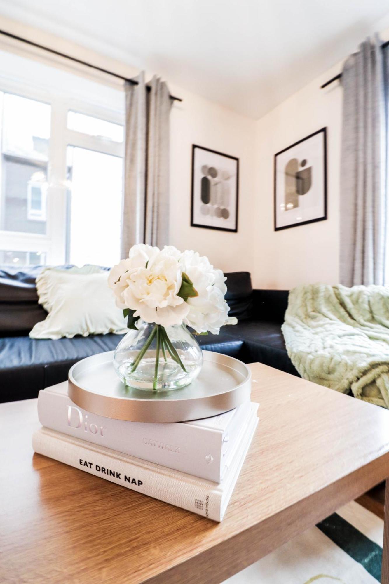 Gorgeous 2-Bedroom London Apartment Лондон Екстер'єр фото