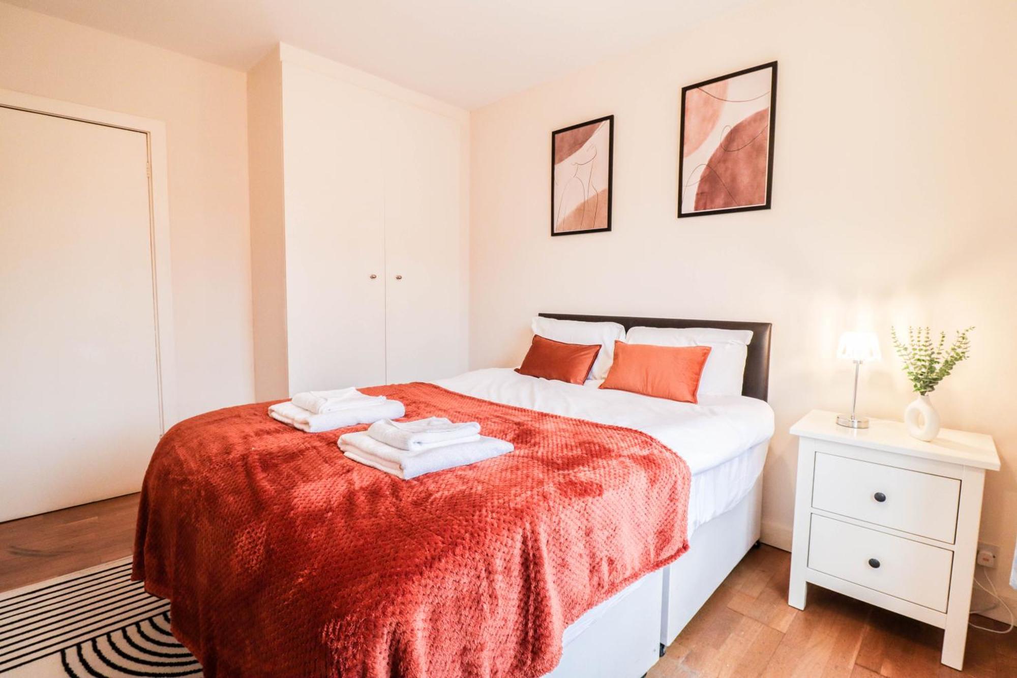 Gorgeous 2-Bedroom London Apartment Лондон Екстер'єр фото