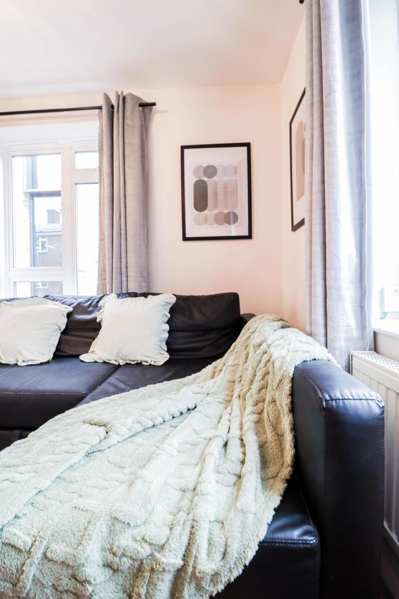 Gorgeous 2-Bedroom London Apartment Лондон Екстер'єр фото