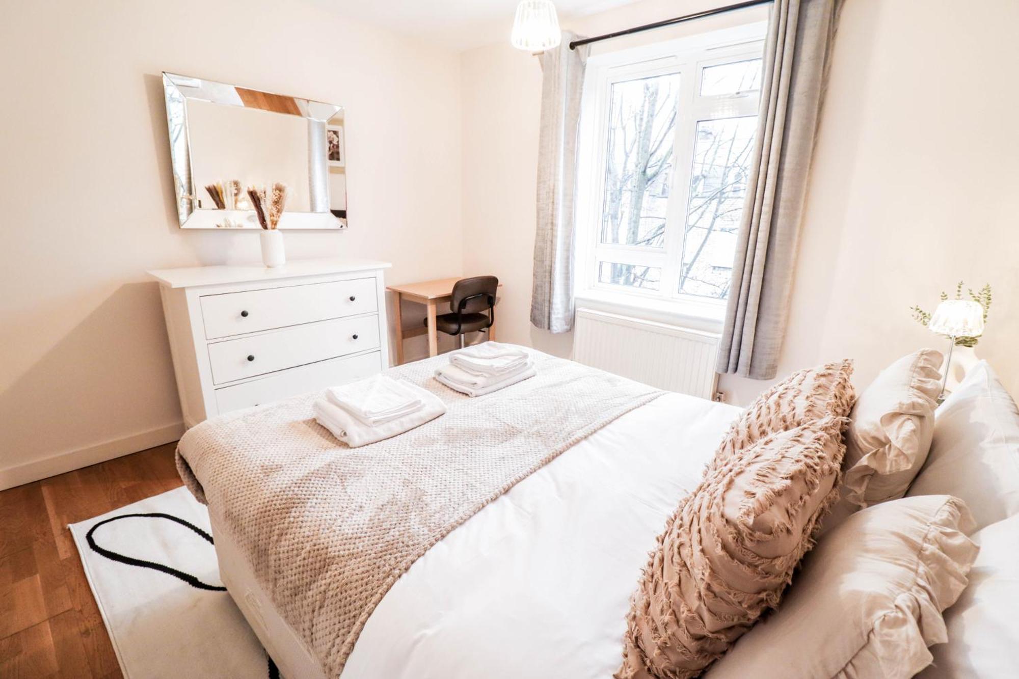 Gorgeous 2-Bedroom London Apartment Лондон Екстер'єр фото