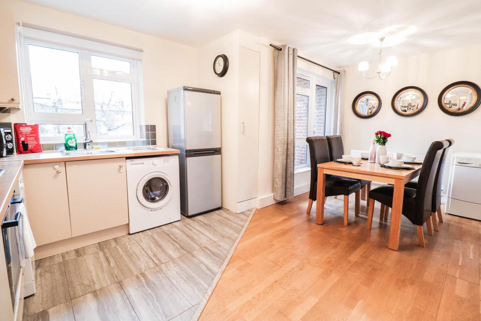 Gorgeous 2-Bedroom London Apartment Лондон Екстер'єр фото