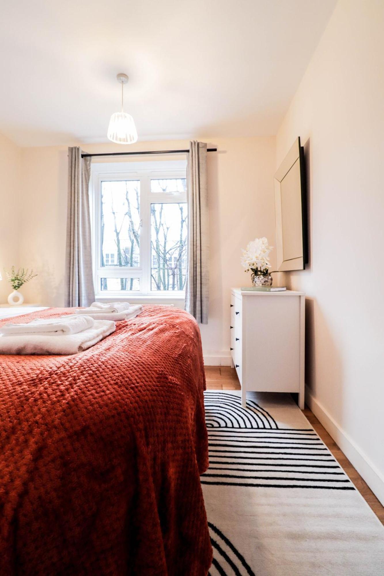Gorgeous 2-Bedroom London Apartment Лондон Екстер'єр фото